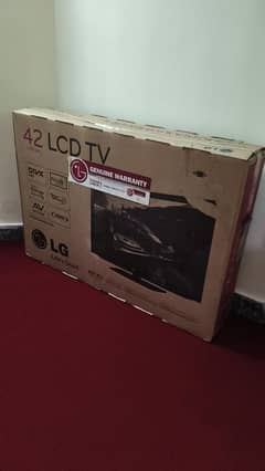 LG LCD 43 inches