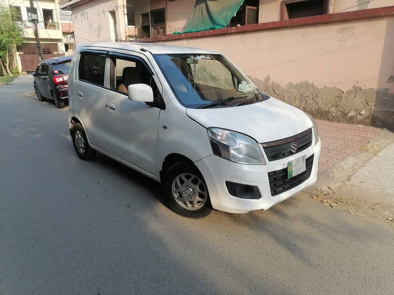 Suzuki Wagon R vxl 2018 Automatic out class fit condition 2st owner 11