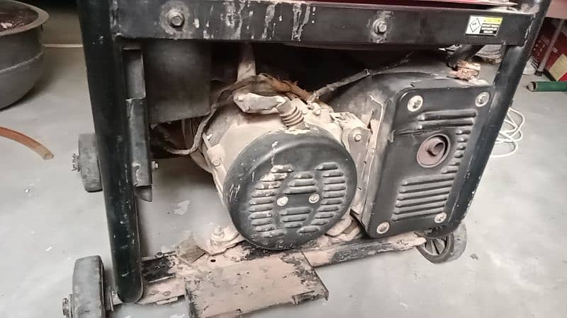 generator 6.5 KV For sell 7