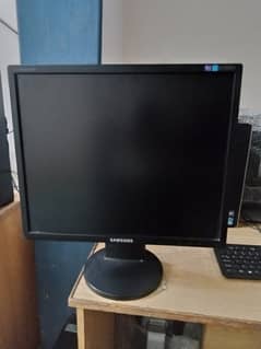 19 inch lcd