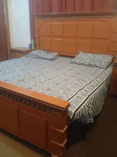 King size bed