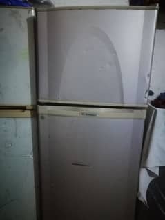 Dawlance 10 by 10 conditions original body and gas
