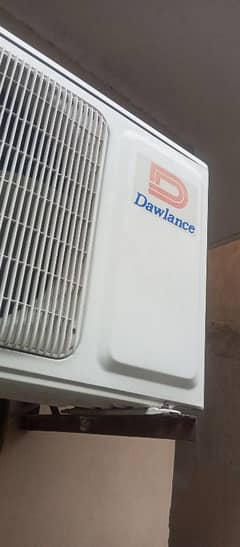 excellent condition split a c Dawlance