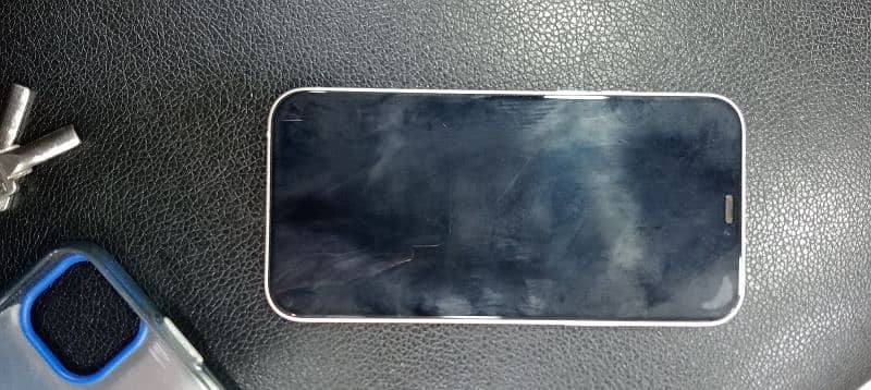 IPhone 12 Non PTA with 93% Health and 10/10 Condition. 2