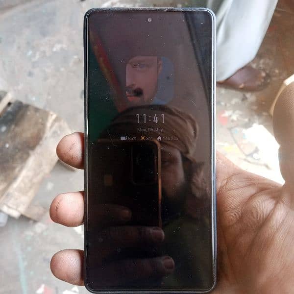 infinix note 30 pro 8/256 with wireless charger 1