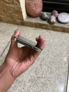 vivo y100