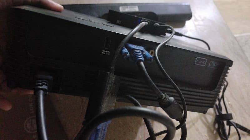 Projector with Android set and Speaker 4
