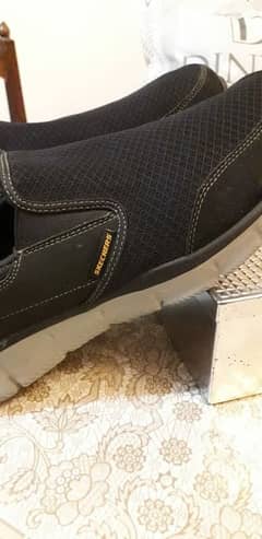Skechers