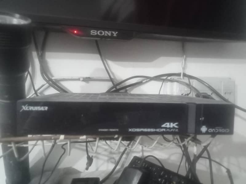 Xcruiser imported Android box + receiver 2