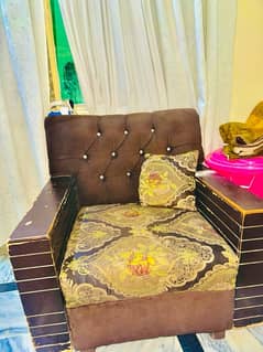 7 seater sofa available price will be negotiable