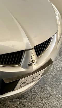 Mitsubishi Lancer 2005-Sliver Metallic color
