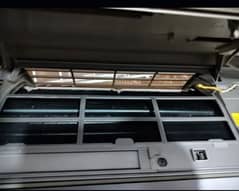 gree AC and DC inverter my WhatsApp number03266041847