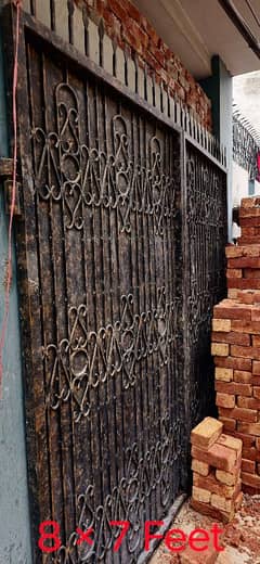 MAIN GATE FOR SALE , CONDITION 10/9