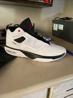Nike max aura6
