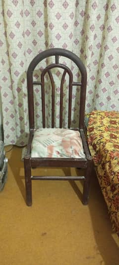2 CHAIRS