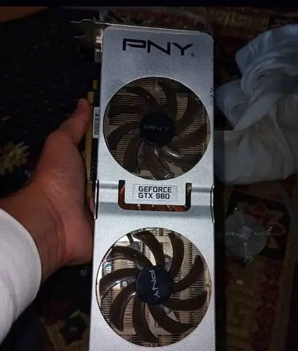 i7 4790 + gtx 980 4gb +16gb ram + 2tb hdd + 500 watts psu 80+ 5