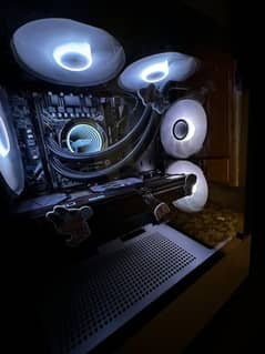 Gaming PC | RX 5600 XT + 14-Core CPU + Liquid Cooling | Windows 11