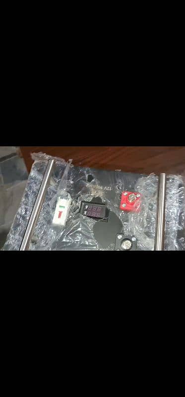 12v 100Amp lithium Iron phosphate Batteries 2