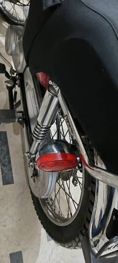 united125