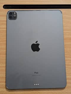 iPad Pro 2020 11” | 128GB | Wi-Fi | Like New + Pencil & Charger