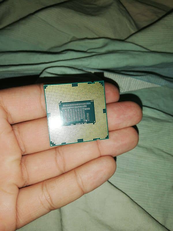 i3 3rd gen 3240 10/10 condition all working 1