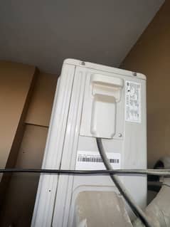 4 months used Haier 1.5 ton non inverter