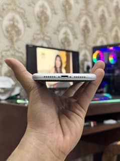 Iphone xr 64gb Pta approved