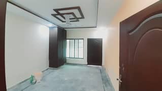 D 17 2 m v h s st 48 house 6 bed for sale