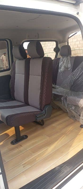 Bumper to bumper genuine Scratch lace low mileage 10