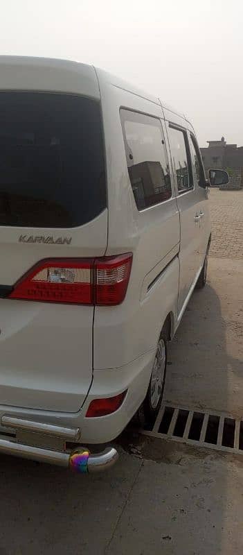 Bumper to bumper genuine Scratch lace low mileage 13