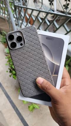 iphone 16 Pro max 1TB with box Non PTA