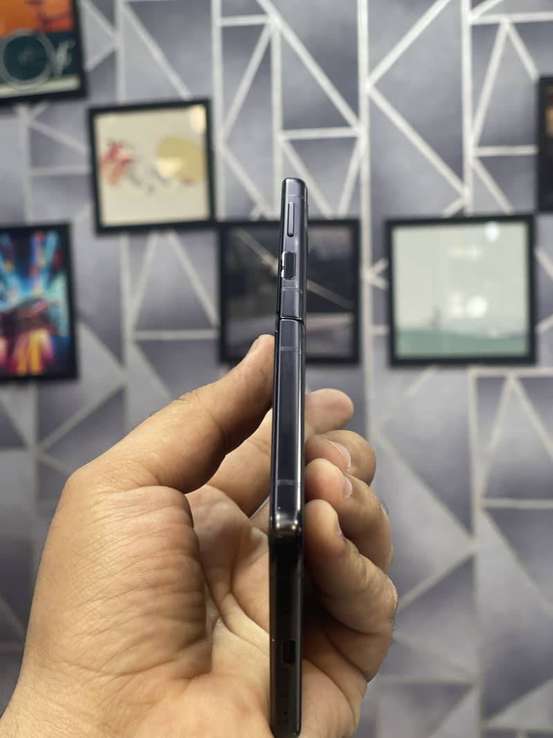 Samsung Flip 3 8gb 256gb official pta approved 11