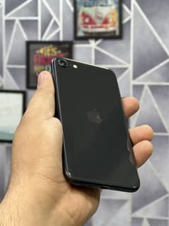 iphone Se 2020 128gb pta approved physical + esim 96% battery