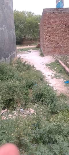 3 Marla plot for sale with gas location