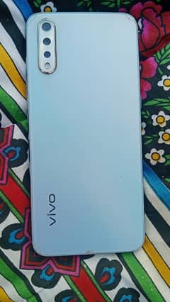 vivo s1