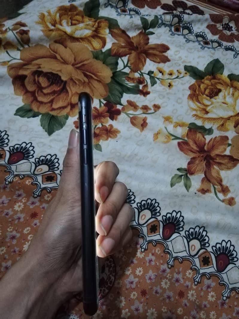 iPhone XR NON PTA FU 64Gb first read add 6