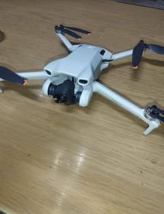 DJ mini 3 with combo  fly =0319=4233=543