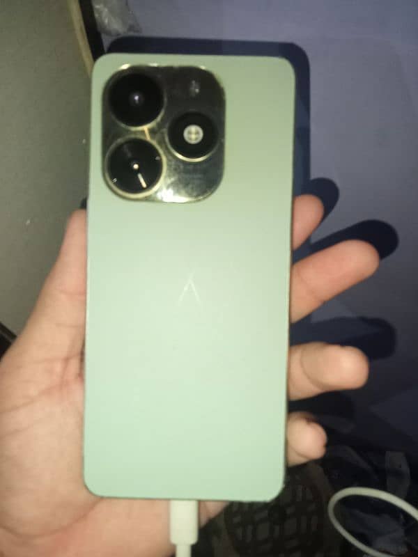 Tecno spark 20c with box 8 /128 2