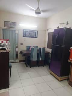 Prominently-Located Prime Location 1000 Square Feet Flat Available In Nazimabad 4