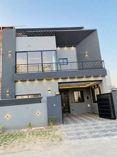 Buch Villas 5.16 Marla Park Facing Modern Triple Storey House For Sale Manik Block