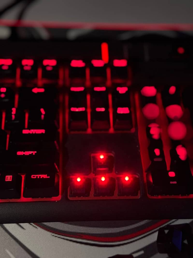 Corsair Strafe Keyboard With Box 1