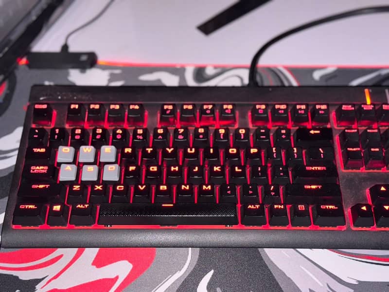 Corsair Strafe Keyboard With Box 6