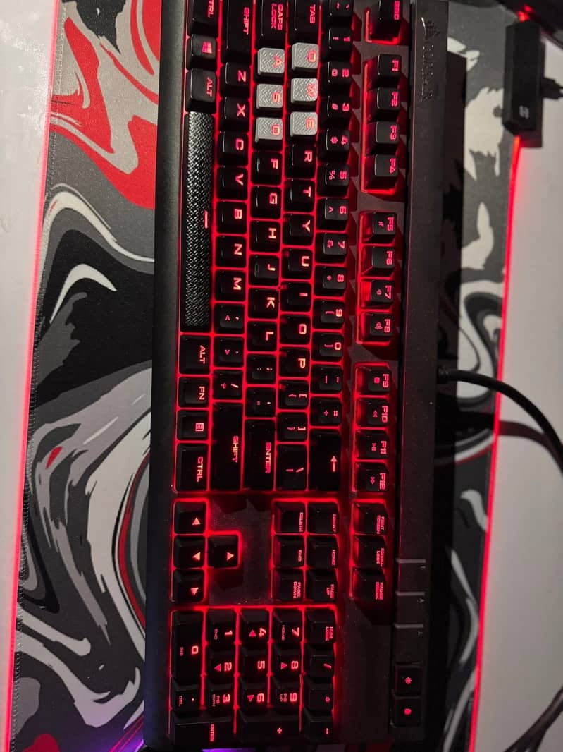 Corsair Strafe Keyboard With Box 7