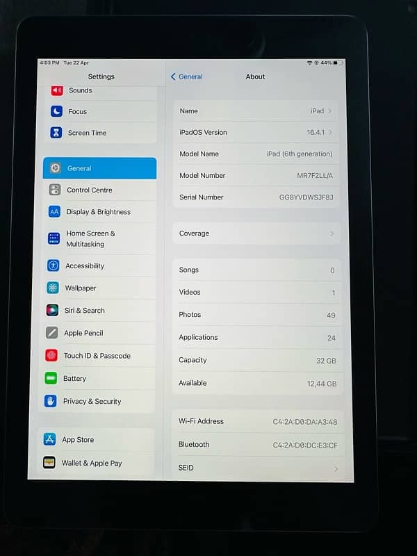 Apple ipad 6th generation 3