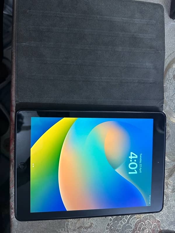 Apple ipad 6th generation 4
