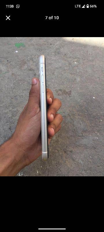 iPhone 11 - 128GB - White Color 3