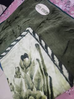 Mora Gold Blanket