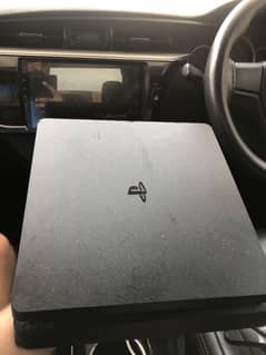PlayStation 4/Ps4 for sale/2 Controller/1 HDMI cable