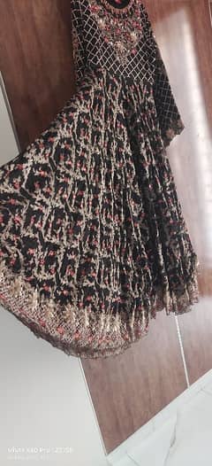 I want to sell my full embroidery black dress