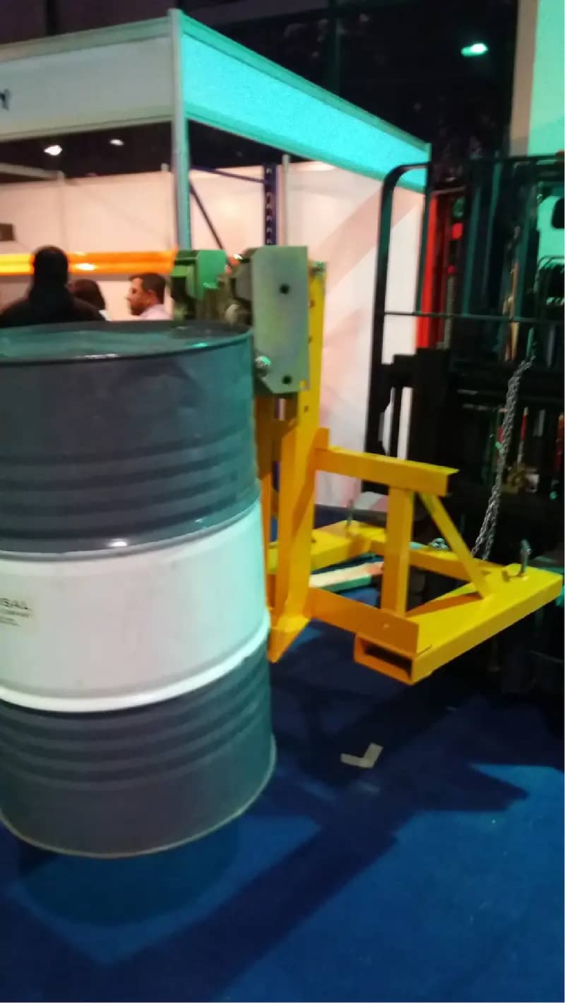 Drum lifter, drum loader trolley pakistan, drum loading off loading 8